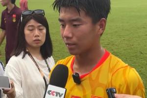 国少队长周雨诺：毕巴的反击比起昨天阿森纳要更快点，插上也及时
