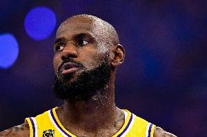 湖人时期媒体日初亮相！76人总裁：老詹首次亮相是发布会或媒体日