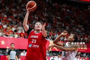 中国女篮的内线竞争非常激烈 刘禹彤目前的队内位置情况不容乐观
