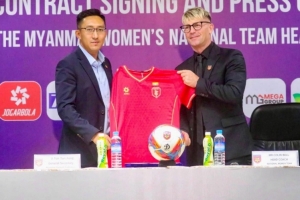 官方：前中国U20女足主帅科林·贝尔执教缅甸女足，双方签三年