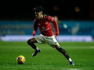 镜报：曼联15岁JJ·加布里埃尔有望获更多机会 但需遵守3项规定