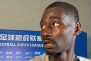 戴帽！阿苏埃：不管踢什么位置都把自己的能力和状态发挥到最好
