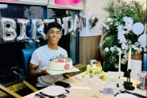 张洪福18岁生日母亲发文：不要求你一定光芒万丈，只愿坚守初心