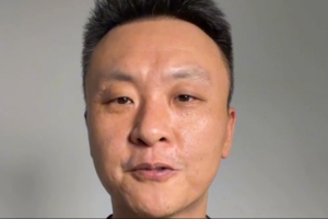 队记：杜锋朱芳雨换身份不是句号 将来还是存在分久必合的可能性