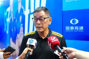 上海女足主帅：无冠名赞助商时，我们的年轻队员就拿5000块钱月薪