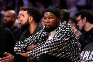 KD：不会因球迷喷我就让保安将其驱逐 嘲讽会成为我的得分动力
