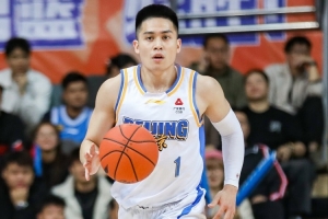 媒体人：北京首钢俱乐部与陈盈骏达成两年顶薪续约