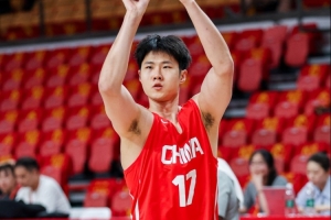 不愧是最准的男人！赵嘉义三分8中3贡献11分3板 正负值+15！