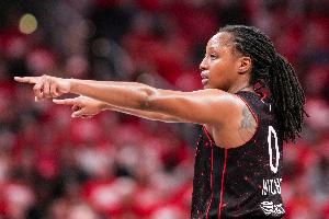 创造历史！凯尔希·米切尔单赛季得分突破1000+ WNBA历史首位后卫