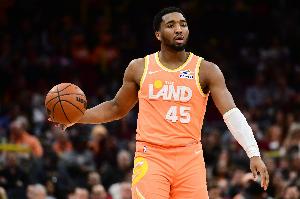多诺万·米切尔谈被批评：我们被横扫了 挨批理所应当