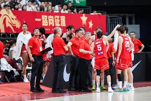 媒体人：这支中国女篮不具备世界强队的水平 打成什么样都可接受