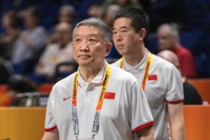 杨毅：中国女篮目前人员水平 根本不具备靠外线打先进篮球的能力