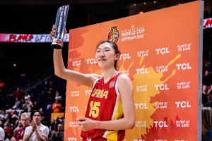 赵探长：中国女篮最佳球员基本就是韩旭&杨舒予轮流拿 今天是韩旭