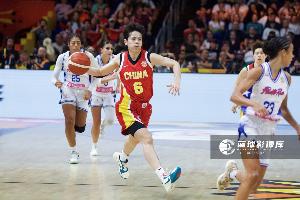 杨舒予关键罚球锁定胜局！姑娘们顶住了压力 我们杀进八强啦