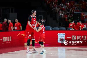 还是要控制！中国女篮此役出现17次失误 韩旭&杨舒予各3次
