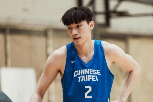 难救主！马建豪替补16分钟9中4拿到13分4板 三分5中2