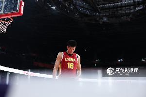 给机会没把握住！焦泊乔出战仅得1篮板&出现2次失误 正负值-6