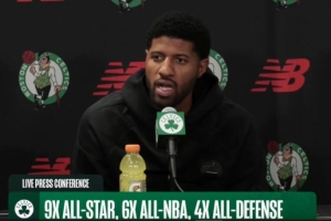 乔治谈杰伦·布朗：他曾帮绿军升起冠军旗帜 我不是来填补他空缺