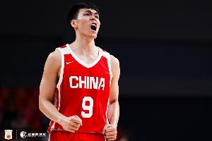 不理想！庞峥麟半场3投1中&罚球2中2 得到4分1助正负值-6