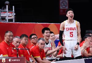 媒体人：这支日本二队没有单点爆破的选手 中国男篮放平心态即可