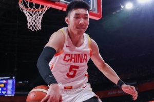 东体：中国男篮只能依靠个人能力来解决进攻问题 没有保护好篮板