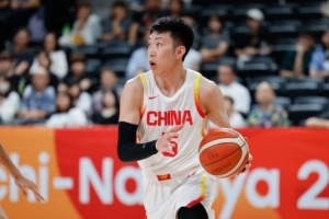 马布里：廖三宁正在成为中国男篮的门面球员之一 他仍有进步空间