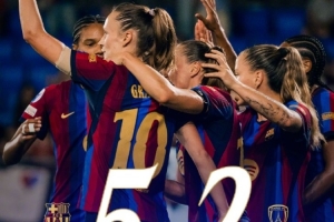 卫冕冠军首战大胜！巴萨女足欧冠5-2逆转巴黎FC，帕乔尔2射1传