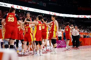 练个寂寞！女篮去年曾进行万次投篮训练 结果本场投了个三分13中0
