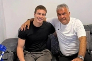 米体：伊尔迪兹目前仍需使用拐杖走路，尤文希望他在12月初复出