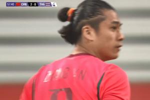 第58分钟，U23国足首个换人调整，张玉宁登场，换下蒯纪闻