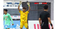 比赛第69分钟，冀政浩角球机会头球破门，U16国足1-0领先越南！