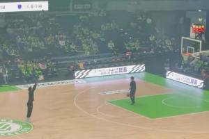夸张！“日本库里”中圈3分 中圈弹地3分 勾手3分 背手勾手4连中