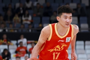 可惜空砍！孙铭徽13中8空砍球队第二高21分 其中三分9中5
