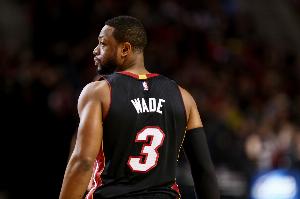 韦德：新秀赛季首场季后赛就让我投绝杀 投进后知道生涯会起飞