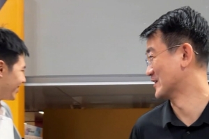 赵嘉仁加盟山西首战老东家广厦！王博打趣：晚上轻点啊