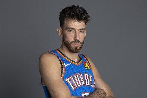 乔·约翰逊谈霍姆格伦：他算不上NBA顶级防守大闸